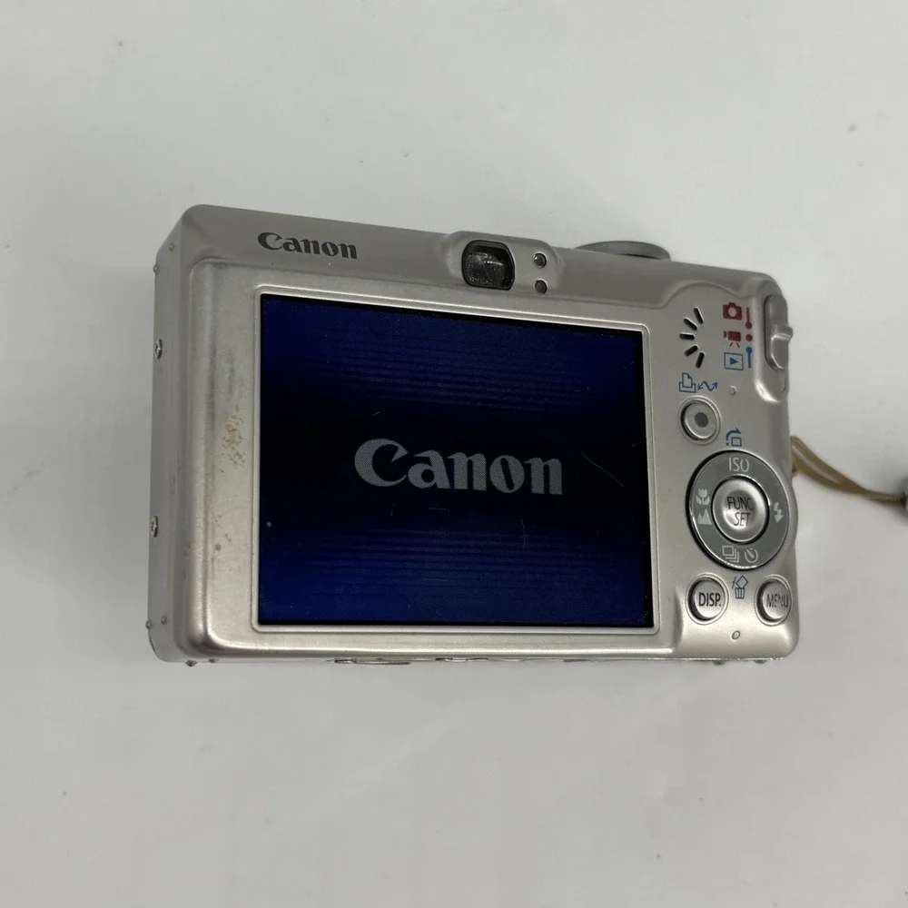 Canon PowerShot SD600 Digital ELPH Camera Silver 6.0MP Bundle Multiple Batteries